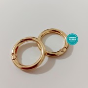 Round Gold Ring - Diameter 28 mm